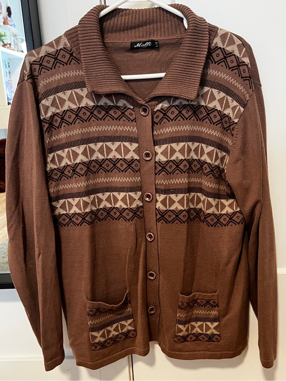 Cozy dark brown cardigan
